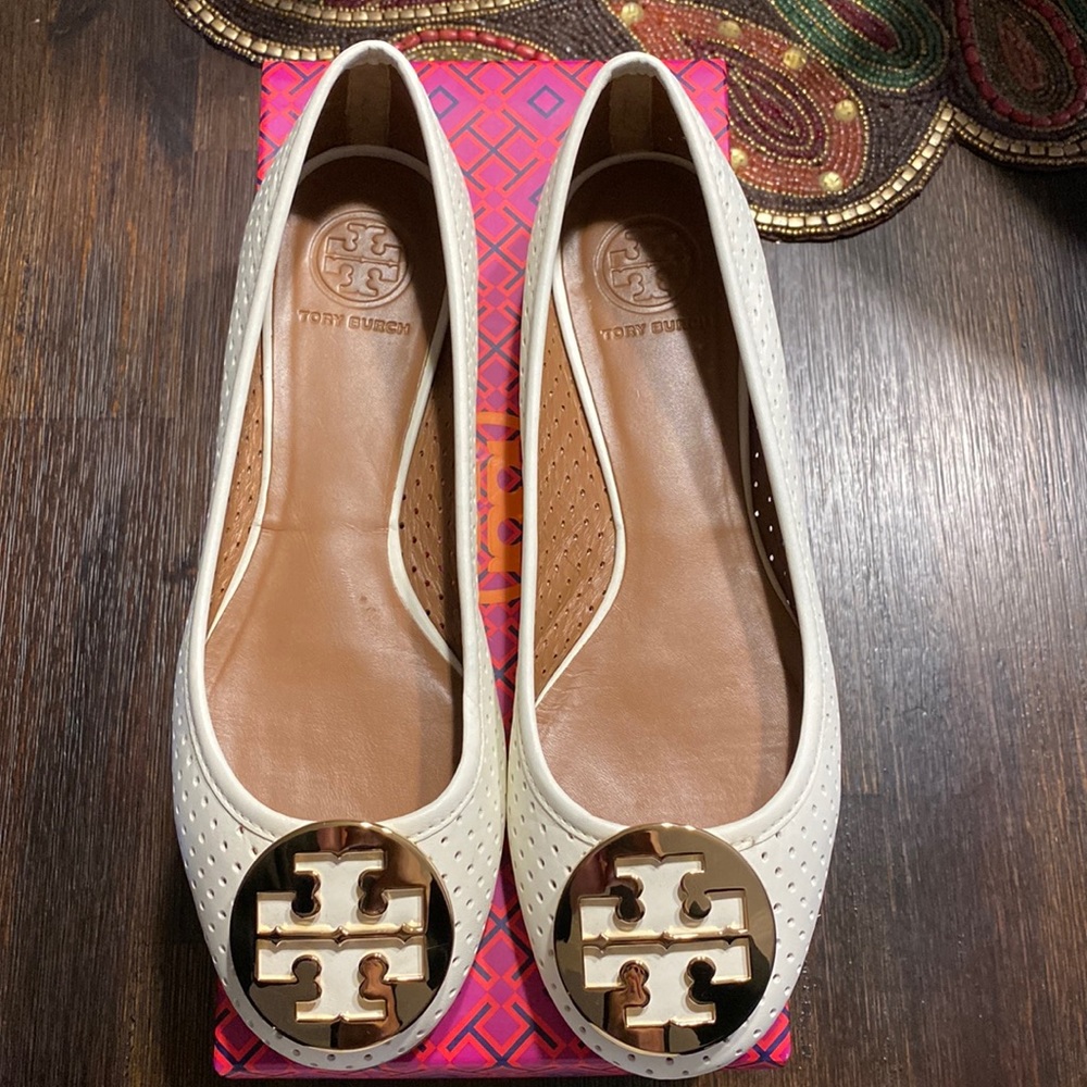 Tory Burch Ivory Ballet Flats